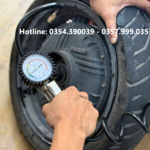 Vá Vỏ Xe Đạp Điện phutungthailan.com cung cấp các phụ tùng chất lượng hàng đầu cho việc vá lốp không ruột, bao gồm các dụng cụ vá lốp, keo dán....